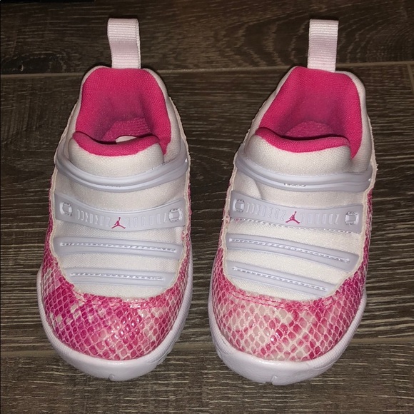 jordan retro 11 little flex pink